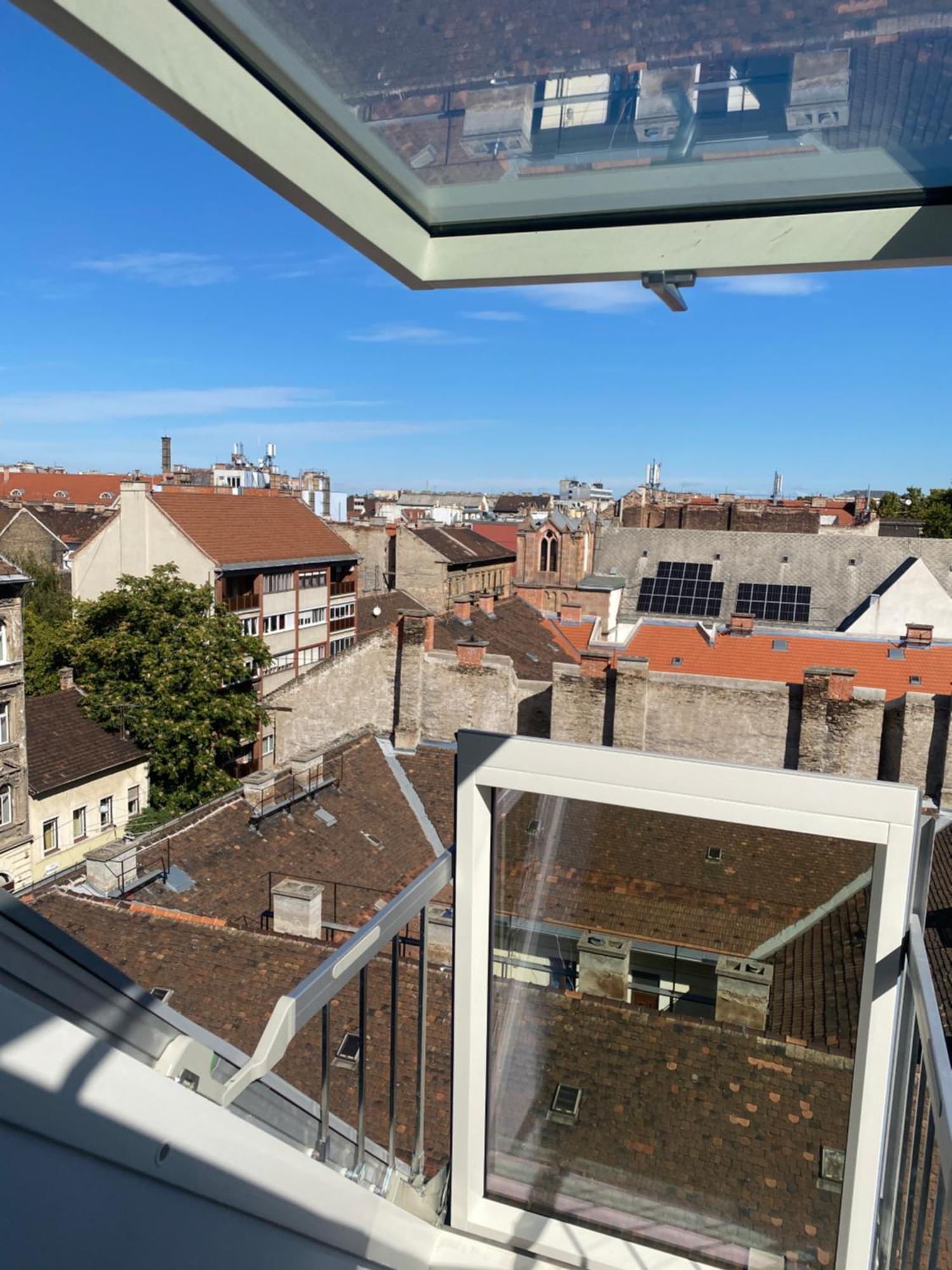 R77 Apartment Downtown - Penthouse Budapest Exteriör bild